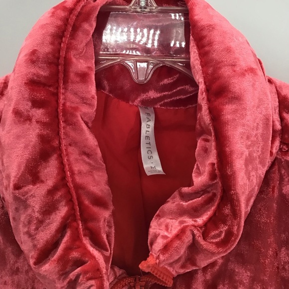 Fabletics Wander Crushed Velour Cropped Puffer Jacket Strawberry Red Size Med - Picture 6 of 10